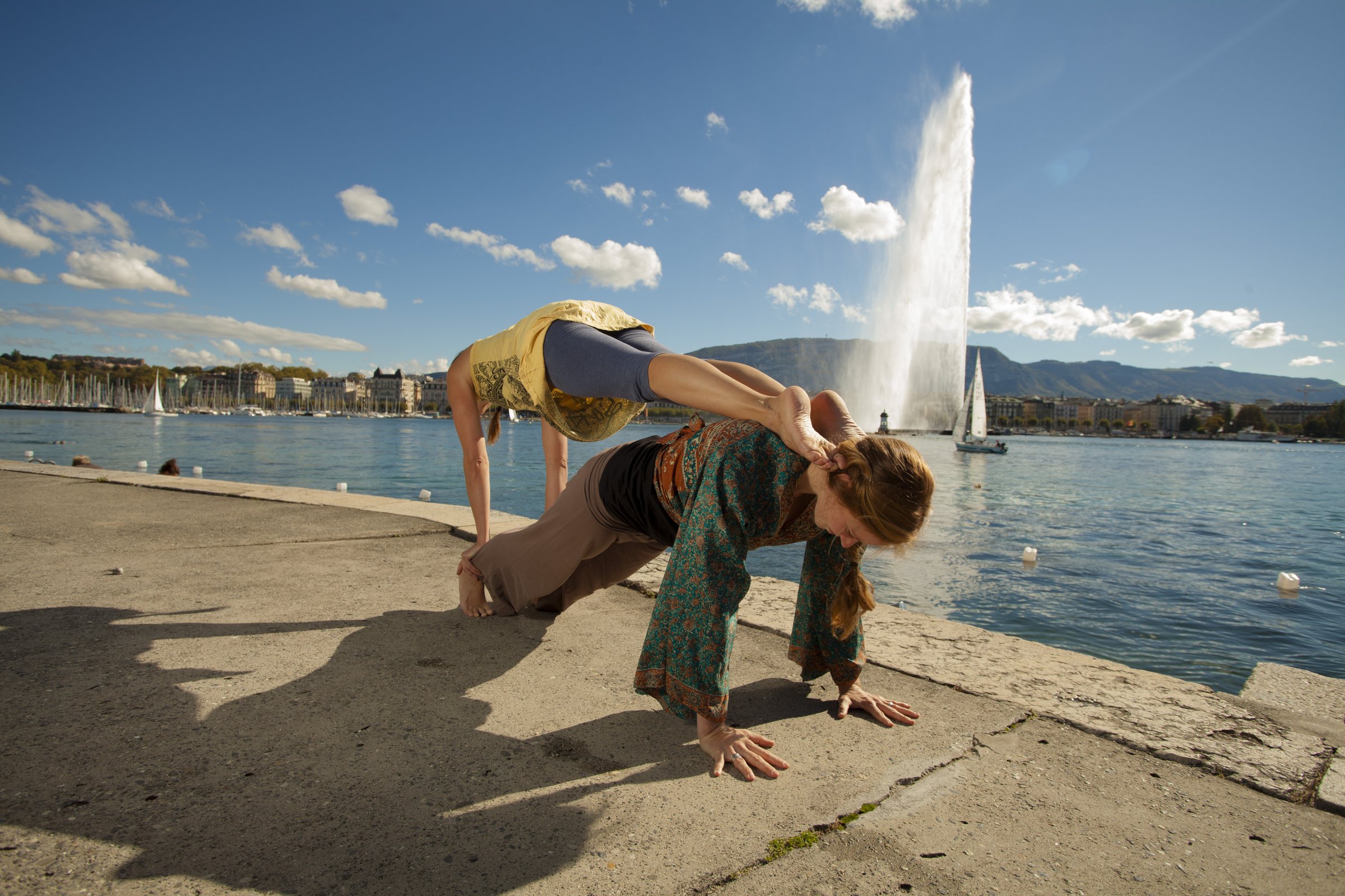 Claire Sunny-Yoga & Kasey Barbey Sallurday Ananda Yoga, geneva, switzerland