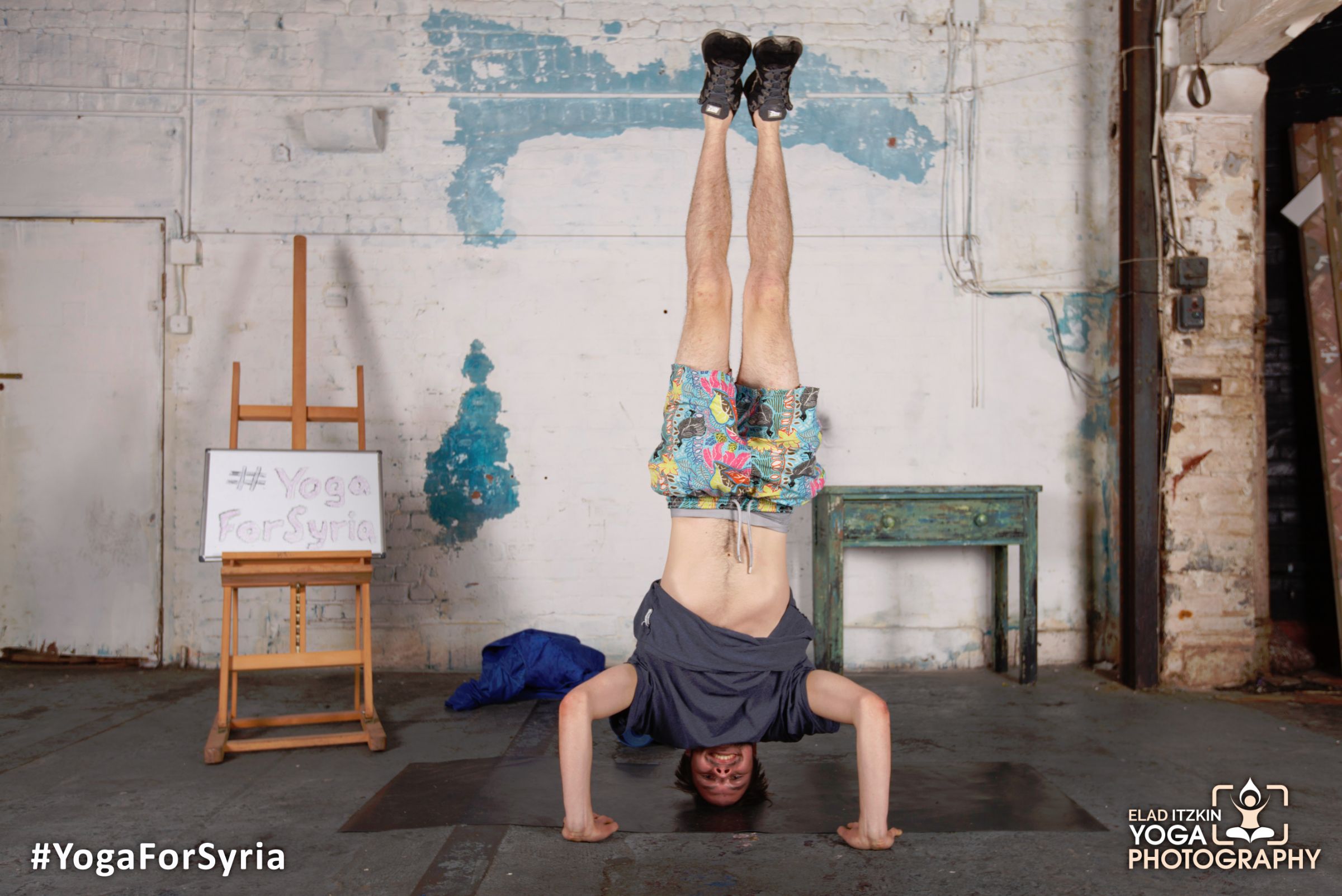 Yoga for Syria event in the Ugly Duck London, November 2015 (#YogaForSyria)