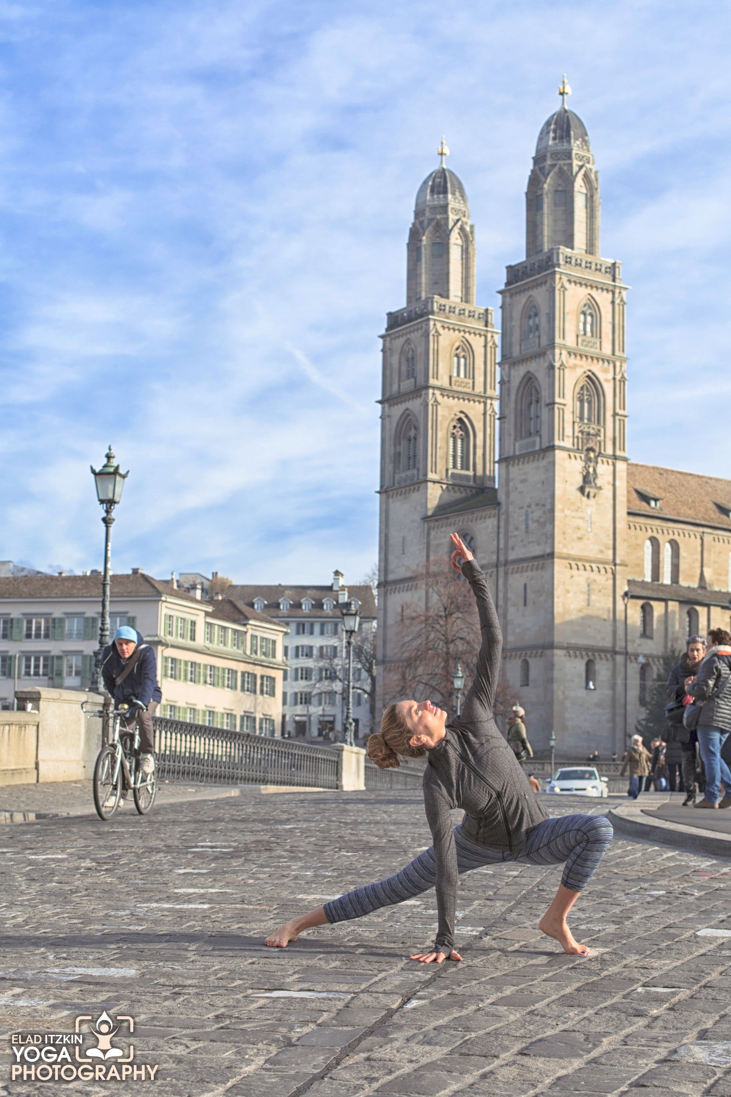 Nora Kersten - Nora Yoga - Yoga Photos Zurich, Switzerland