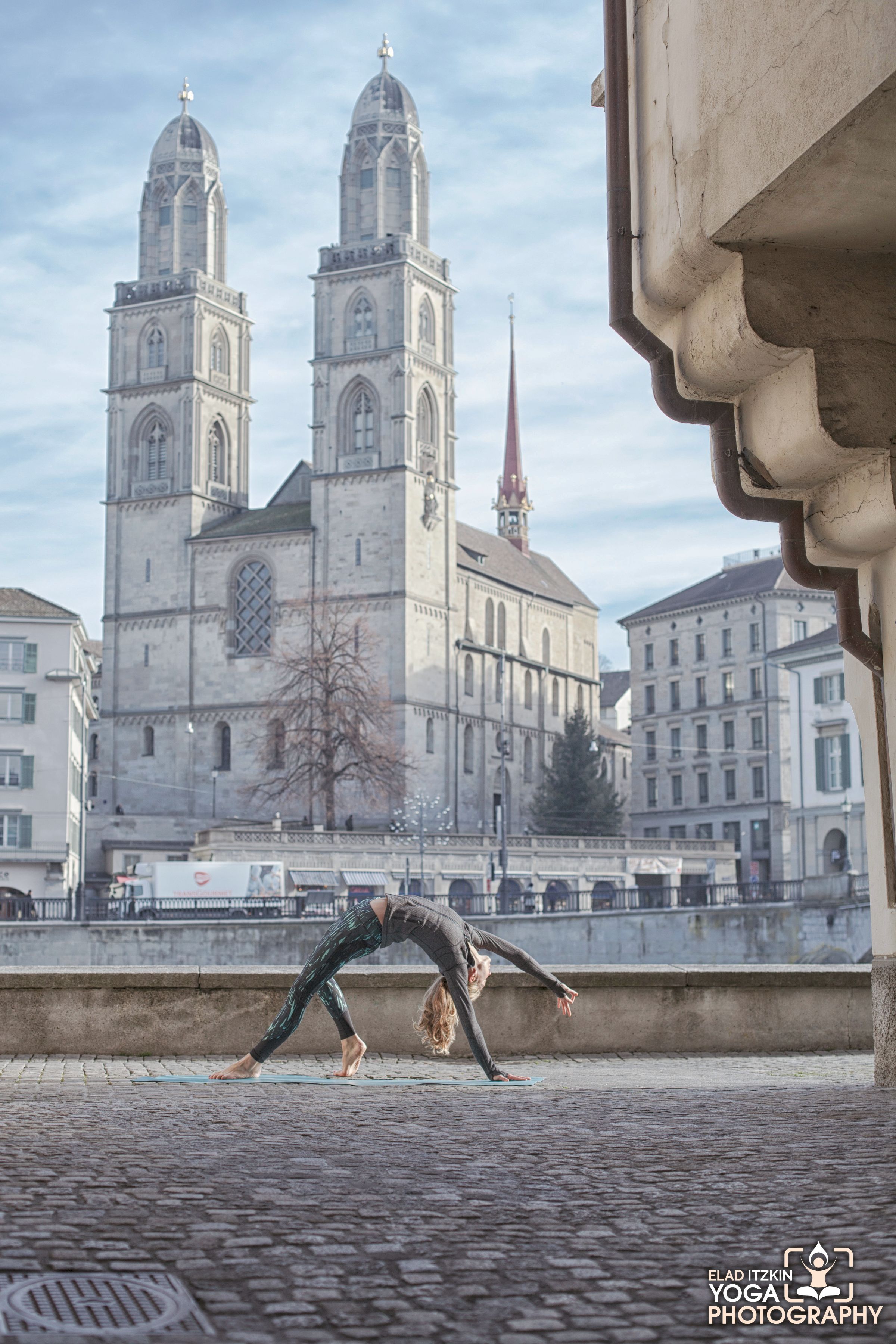 Nora Kersten - Nora Yoga - Yoga Photos Zurich, Switzerland