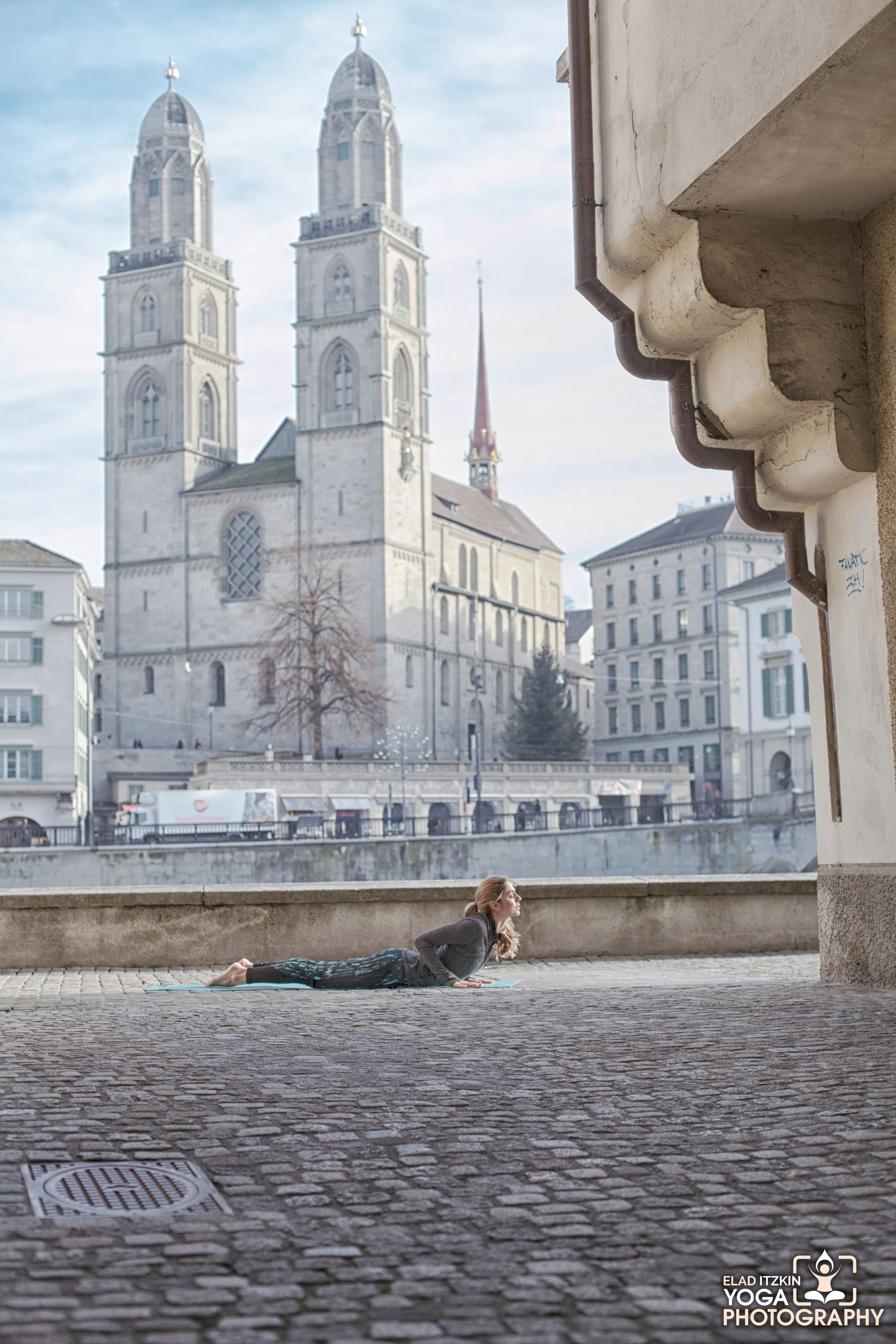 Nora Kersten - Nora Yoga - Yoga Photos Zurich, Switzerland