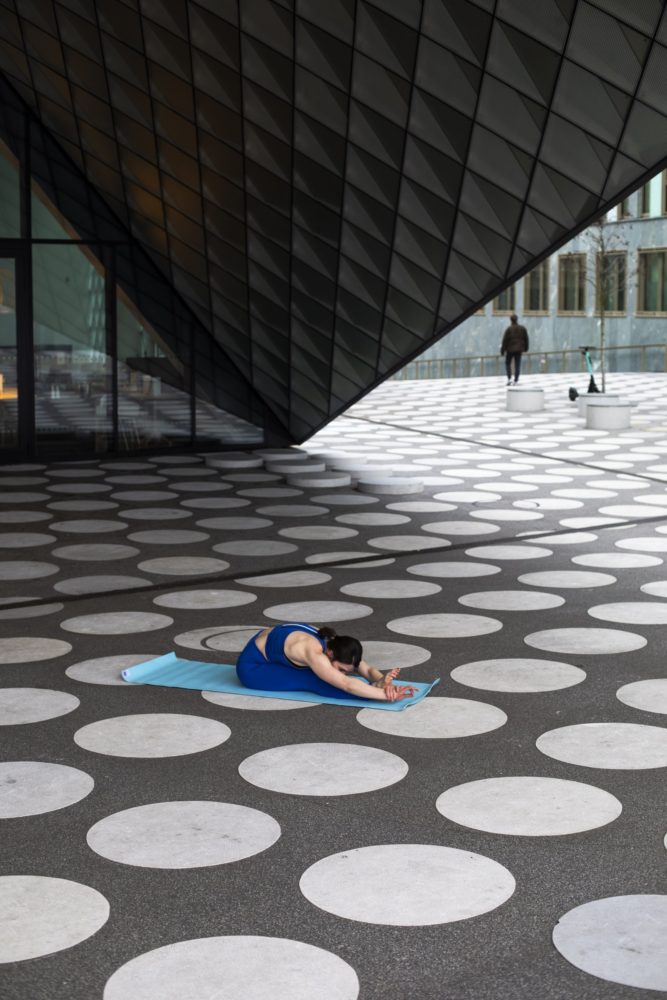 Elad Itzkin Yoga Photography - Jessica Jhotiyoga - Berlin, Germany