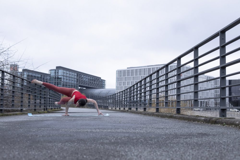 Elad Itzkin Yoga Photography - Jessica Jhotiyoga - Berlin, Germany