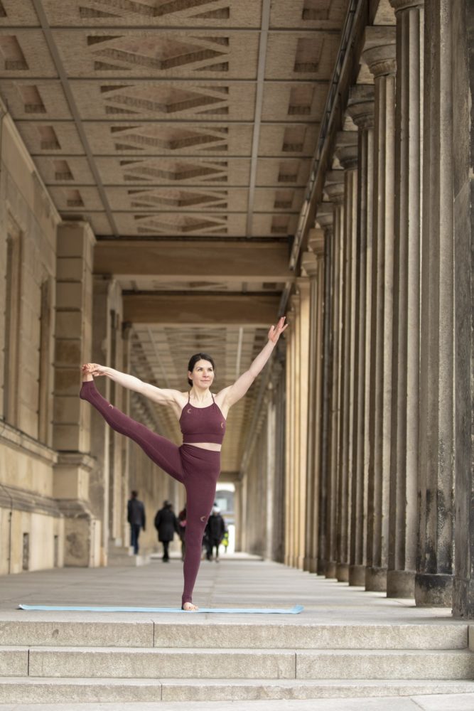 Elad Itzkin Yoga Photography - Jessica Jhotiyoga - Berlin, Germany
