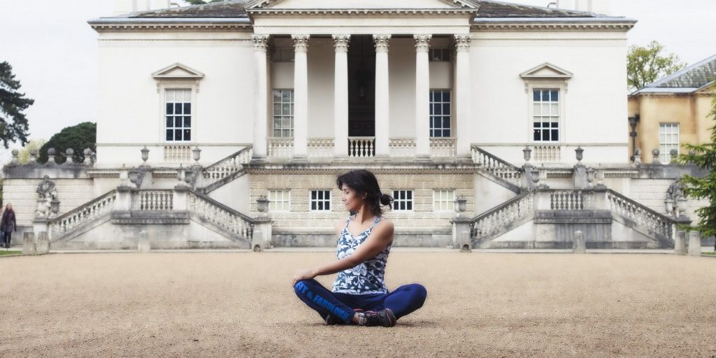 Ami White Yogami Chiswick House